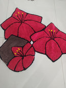 Kit Banheiro 3 Tapetes Frufru Modelo Hibisco Vermelho